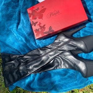 Thigh high Pleasure heels